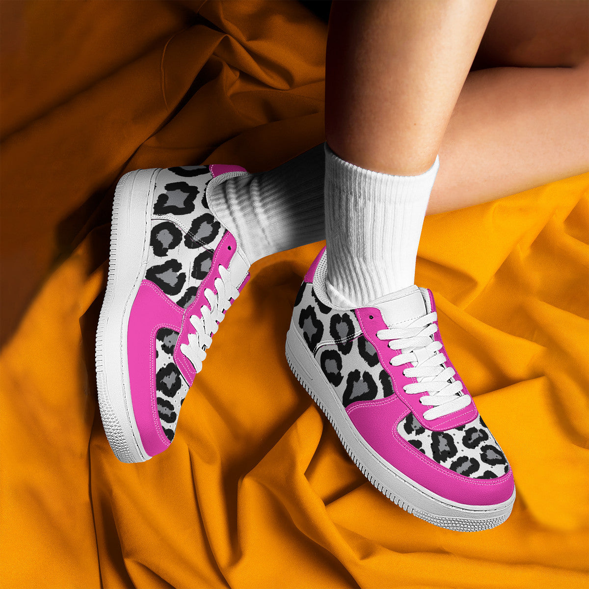 Low Top Unisex Sneaker Leopard print and Pink decoration JewelryLuxeUS.store