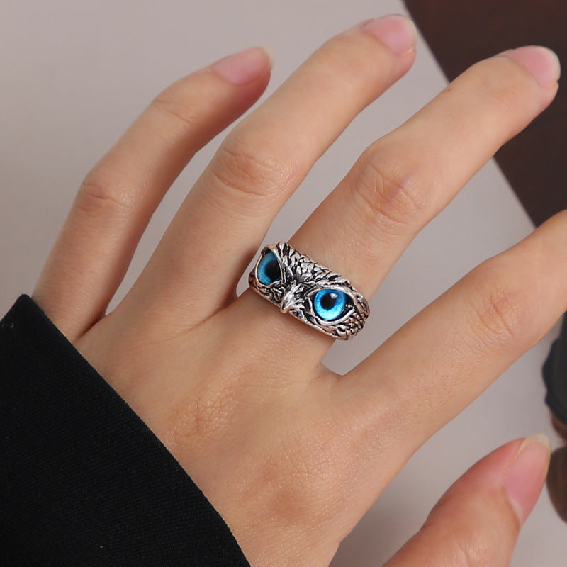 Retro Blue Eyes Owl Ring by cj