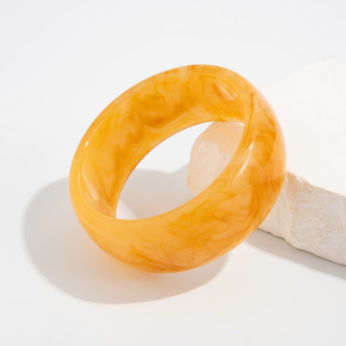 Exaggerated, Translucent Resin - dyed Bracelet - JewelryLuxeUS.Shop