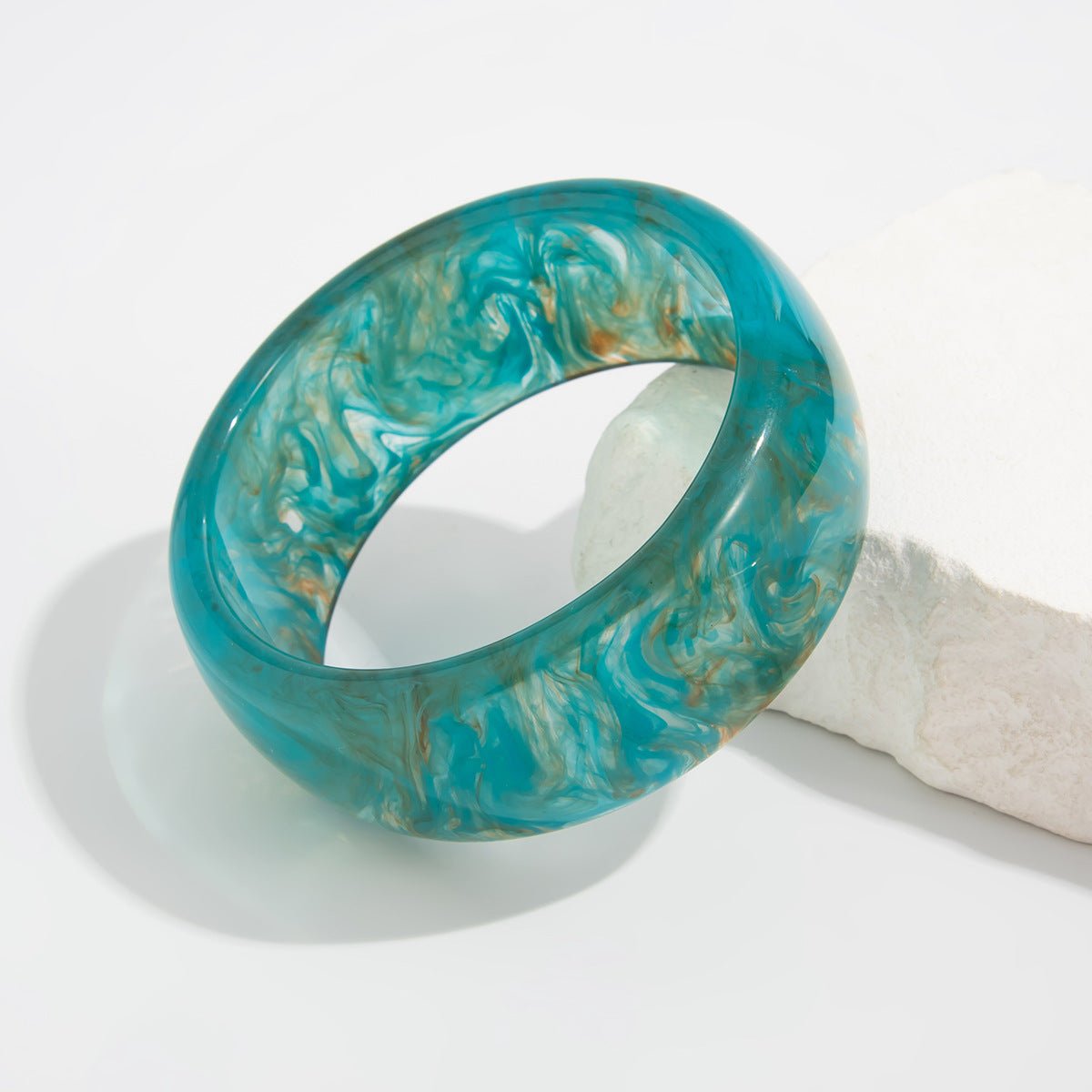Exaggerated, Translucent Resin - dyed Bracelet - JewelryLuxeUS.Shop